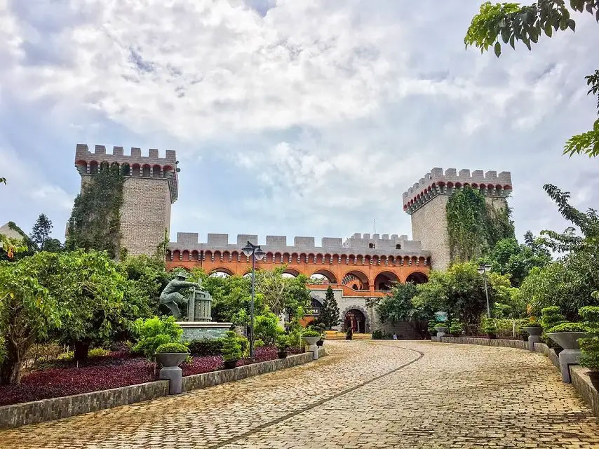 Lâu đài Rượu Vang - Du lịch Phan Thiết