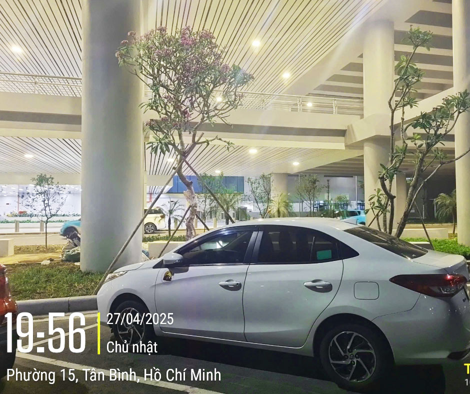Xe hợp đồng đưa đón Sân Bay